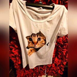 Cat White T-Shirt Size Medium